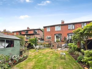 Rear elevation- click for photo gallery